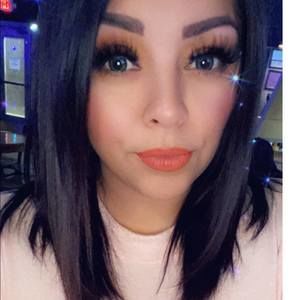 Meet your Posher, Lorrie